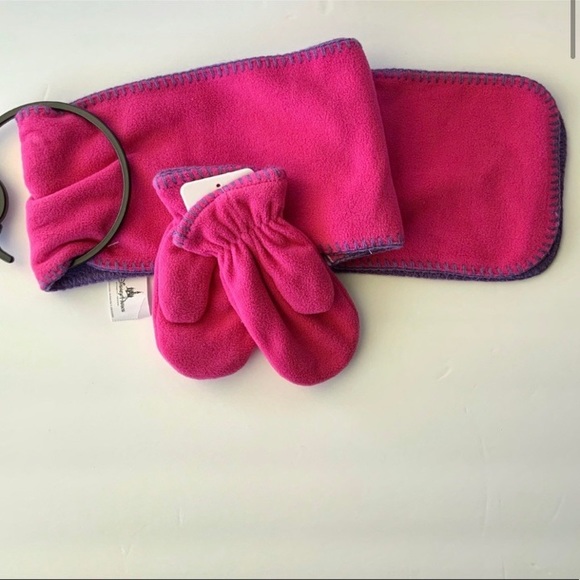 DISNEY Scarf Set - Picture 2 of 5